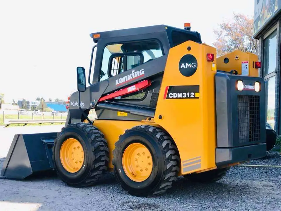 Effective Snow Removal Machine 63kw Skid Steer Loader Cdm312 with Attachments for Sale